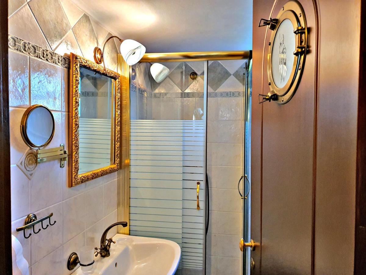 Acroploro Villa Galaxidi ภายนอก รูปภาพ